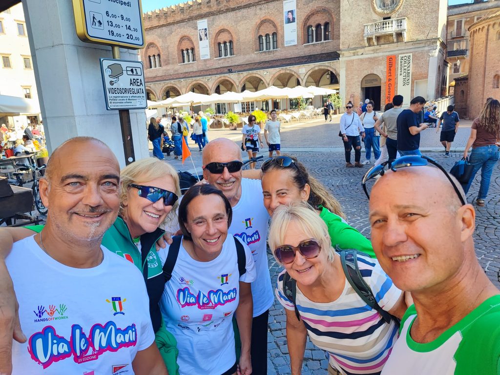 Canottaggio: “VIA LE MANI” – Mantova, una giornata di sport, solidarietà e amicizia!!🎗️🌸👍🏻